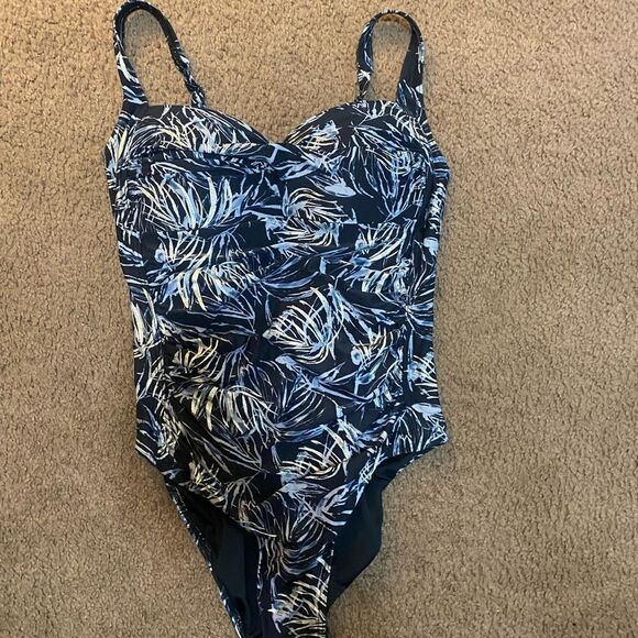 Niptuck swimsuit one piece - Picture 2 of 6